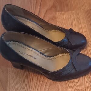 Naturalizer Women's Black Heels